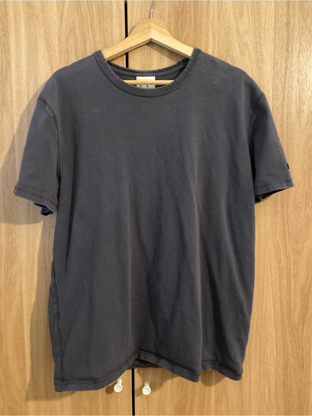 Champion Men's Short Sleeve Crew Tee in Charcoal